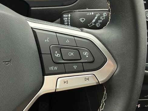 Certified 2023 Volkswagen Tiguan SE AWD/4WD image 17