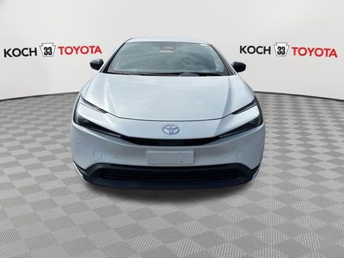 Used 2024 Toyota Prius LE image 2