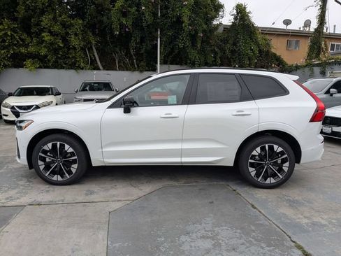 Used 2026 Volvo XC60 B5 Plus w/ Climate Package PRO AWD/4WD image 6