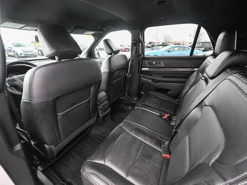 Used 2019 Ford Explorer Limited w/ Ford Safe & Smart Package image 22