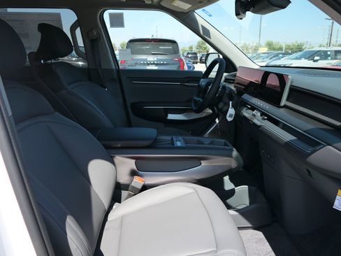 New 2026 Kia EV9 Light image 24