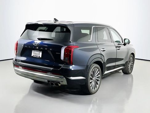Used 2023 Hyundai Palisade Calligraphy w/ Cargo Package AWD/4WD image 7