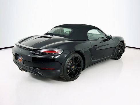 Used 2024 Porsche 718 Boxster RWD image 6
