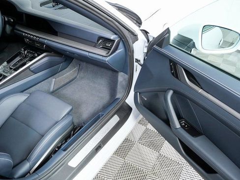 New 2026 Porsche 911 Carrera image 24