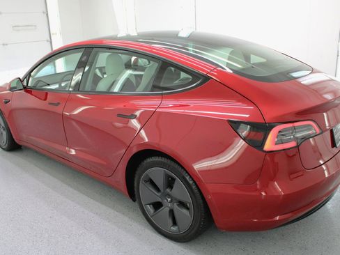 Used 2021 Tesla Model 3 Standard Range Plus RWD image 6