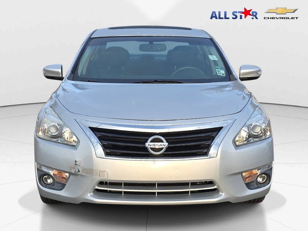 Used 2014 Nissan Altima 2.5 SL w/ Moonroof Package FWD image 9