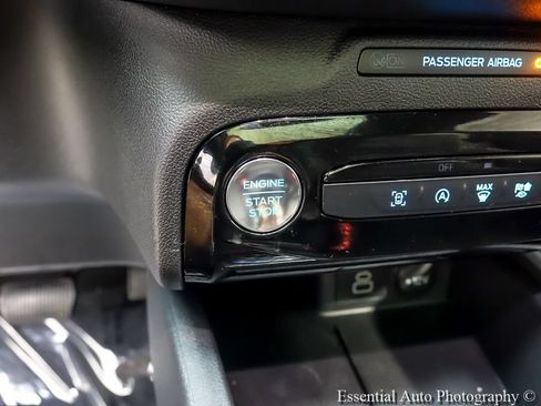 Used 2025 Ford Escape ST-Line w/ Tech Pack #1 AWD/4WD image 16