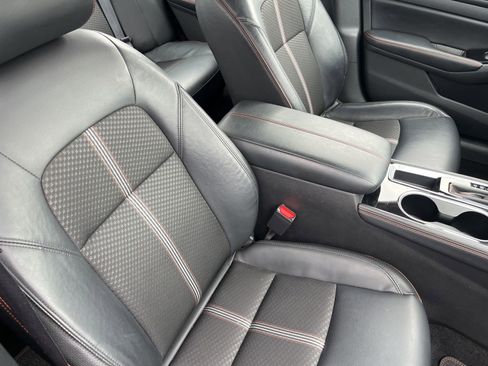 Used 2025 Nissan Altima 2.5 SR FWD image 21