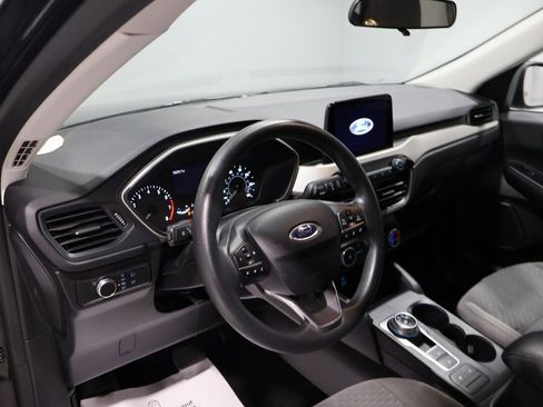 Used 2022 Ford Escape SE image 16