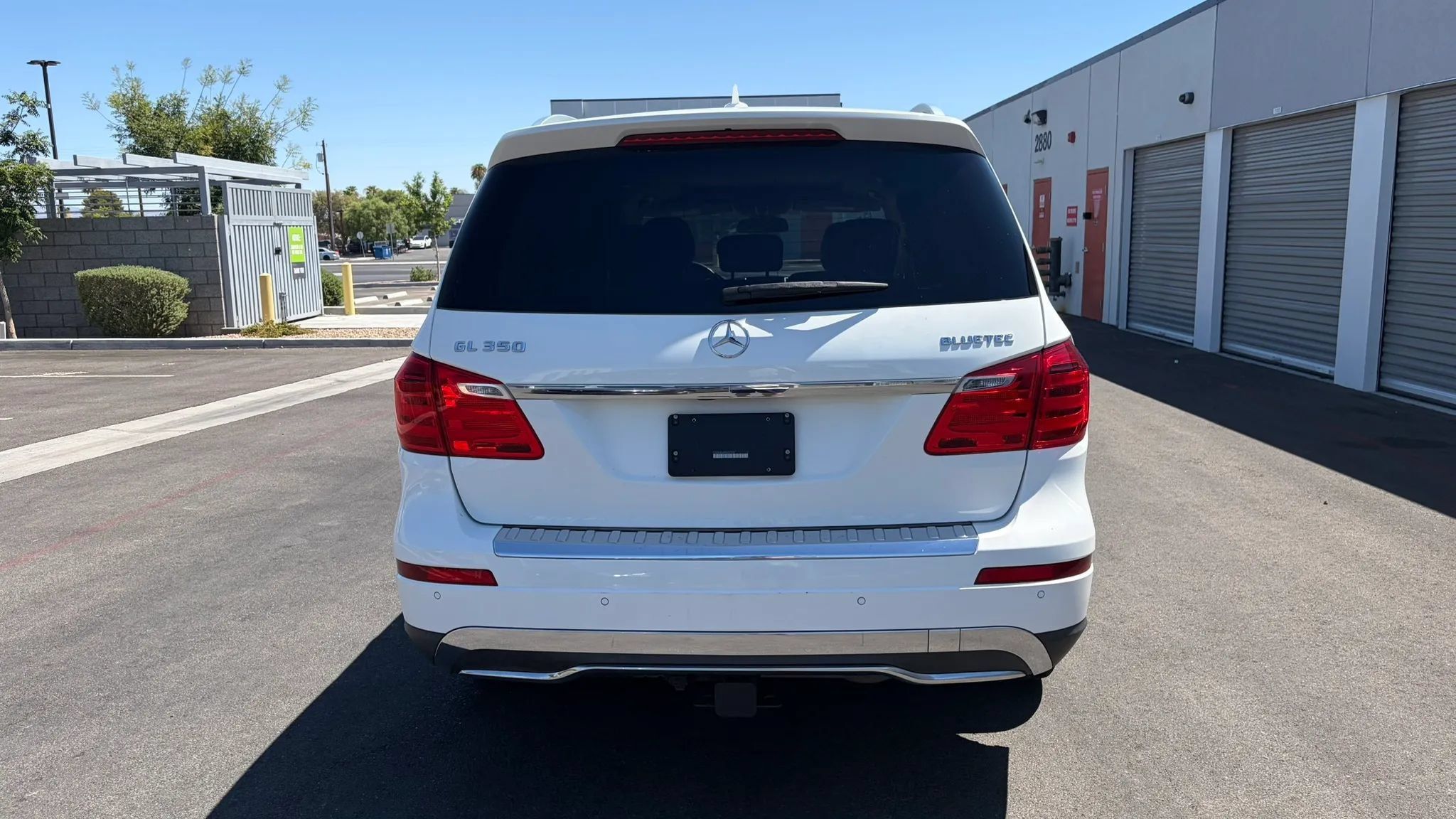 Used 2015 Mercedes-Benz GL 320 BlueTEC 4MATIC w/ Premium I Package image 4