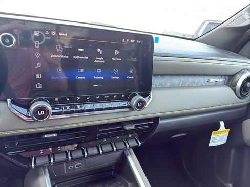 New 2026 Chevrolet Colorado ZR2 w/ Technology Package image 17