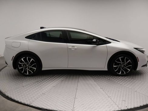 Used 2024 Toyota Prius Prime FWD image 7