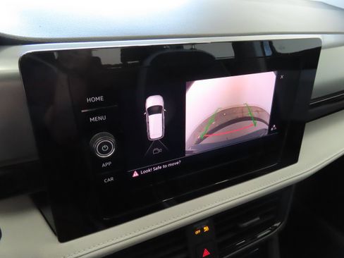 New 2026 Volkswagen Taos S FWD image 18