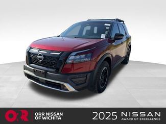Used 2025 Nissan Pathfinder Rock Creek AWD/4WD video 1