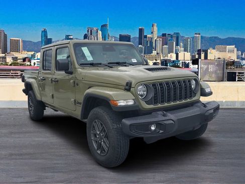 New 2026 Jeep Gladiator Sport image 3