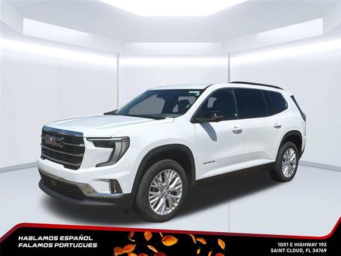 Certified 2026 GMC Acadia Elevation w/ Elevation Premium Package FWD image 2