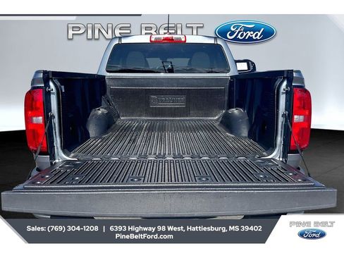 Used 2021 Chevrolet Colorado W/T w/ WT Convenience Package RWD image 12