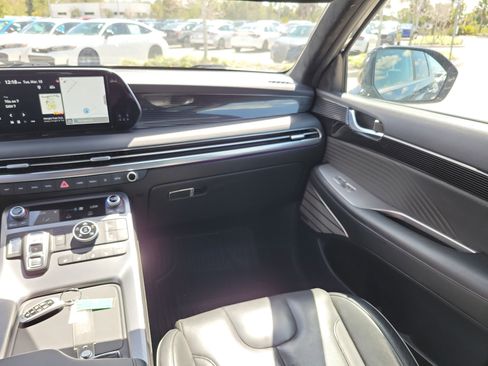 Used 2024 Hyundai Palisade Calligraphy image 23