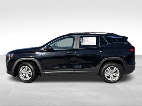 Used 2023 GMC Terrain SLE w/ Driver Convenience Package AWD/4WD image 2