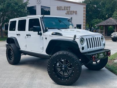 Used 2017 Jeep Wrangler Unlimited Rubicon w/ Connectivity Group