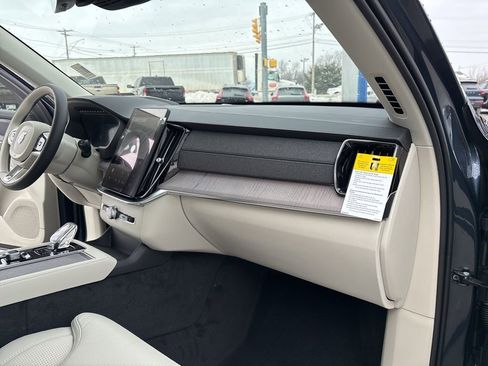 New 2026 Volvo XC90 B6 Ultra w/ Protection Package AWD/4WD image 40