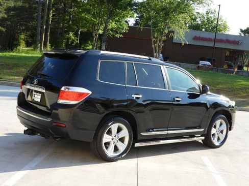 Used 2011 Toyota Highlander Limited w/ Tow Pkg FWD image 25