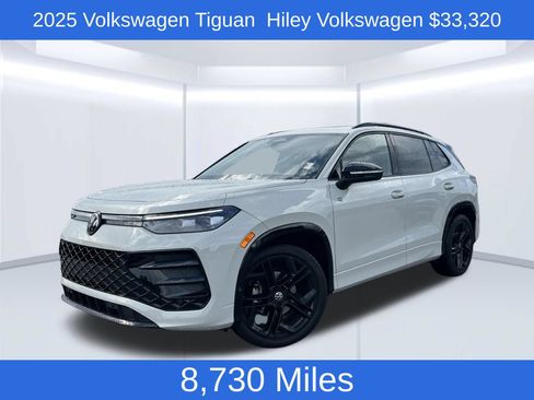 Certified 2025 Volkswagen Tiguan SE R-Line FWD image 1