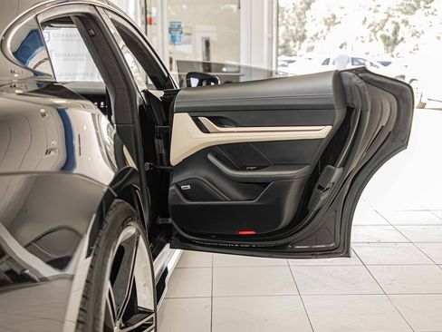 Used 2020 Porsche Taycan Turbo image 41