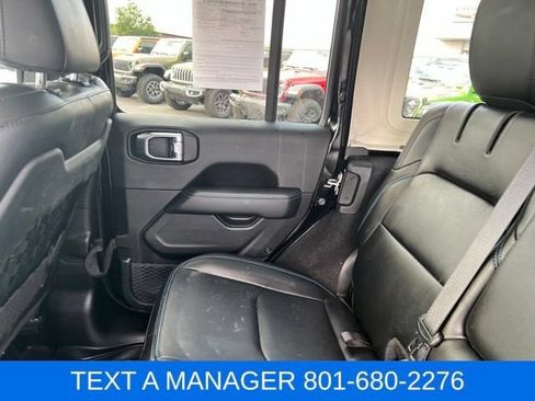 Used 2021 Jeep Wrangler Unlimited Rubicon 4xe w/ Cold Weather Group AWD/4WD image 35