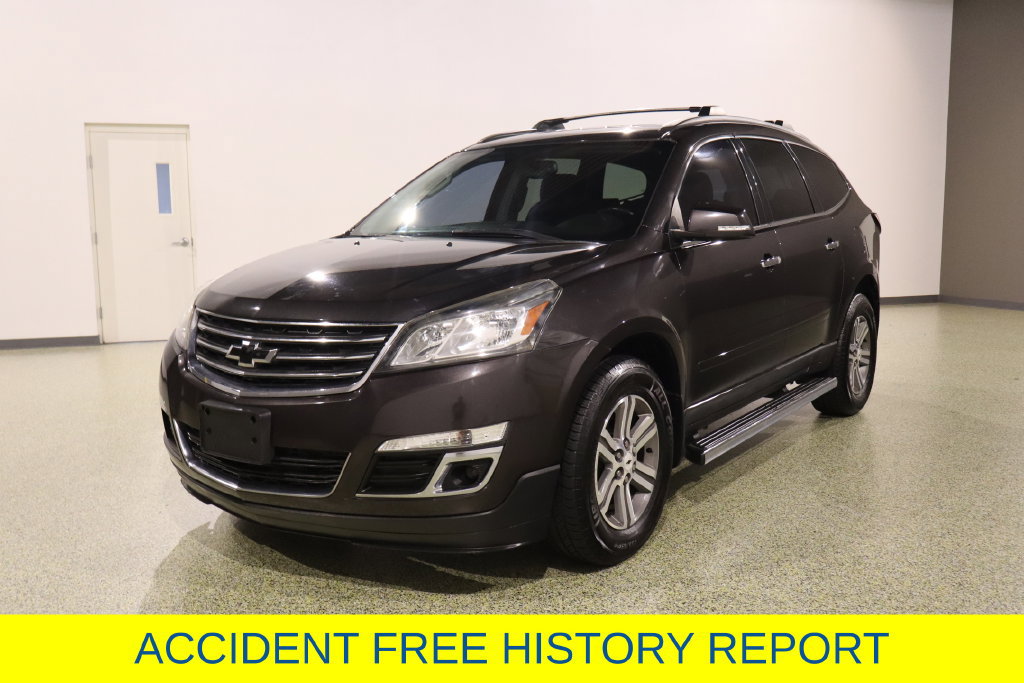 Used 2017 Chevrolet Traverse LT FWD image 4