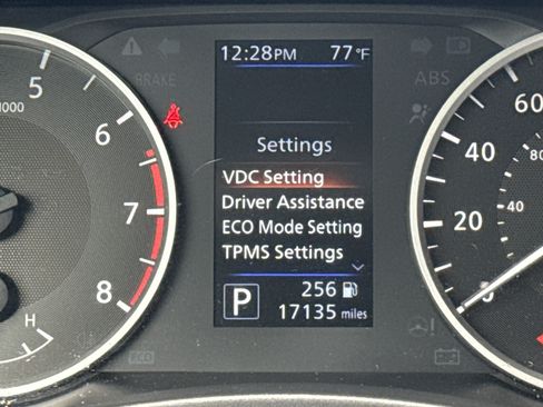 Used 2025 Nissan Sentra S FWD image 21