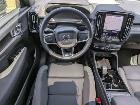 Certified 2023 Volvo C40 Recharge Core AWD/4WD image 16