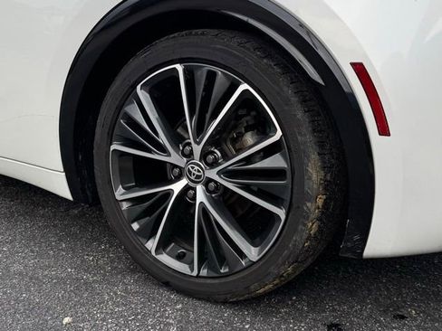 Used 2024 Toyota Prius Limited FWD image 22