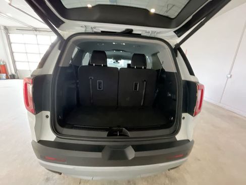 Used 2020 GMC Acadia SLT AWD/4WD image 24