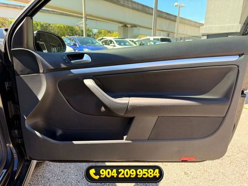Used 2007 Volkswagen GTI 2-Door FWD image 23