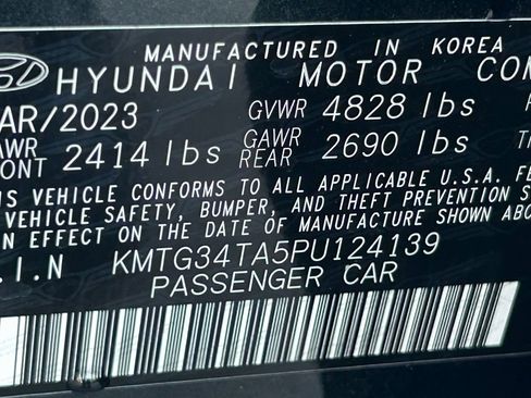 Used 2023 Genesis G70 2.0T image 56