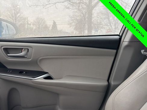 Used 2015 Toyota Camry XLE image 27
