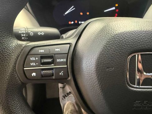 Used 2023 Honda HR-V LX image 29