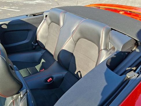 Used 2019 Ford Mustang GT Premium w/ Equipment Group 401A RWD image 10