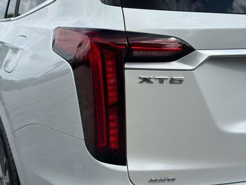 Used 2024 Cadillac XT6 Premium Luxury AWD/4WD image 16