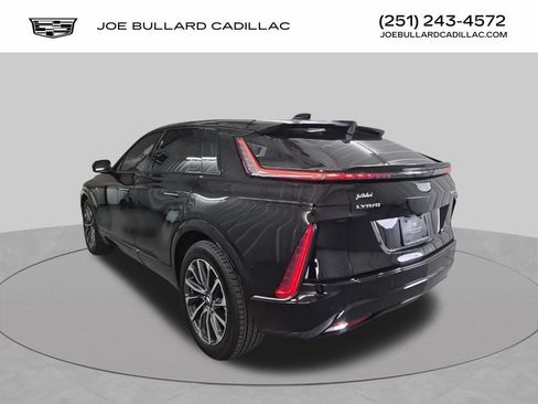 New 2026 Cadillac Lyriq Sport w/ LPO, Floor Liner Package AWD/4WD image 5