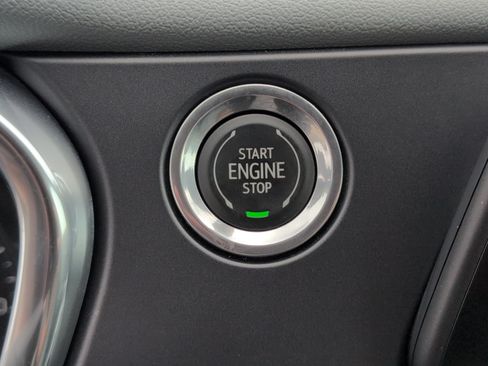 Used 2019 Chevrolet Blazer LT w/ Sun and Wheels Package FWD image 23