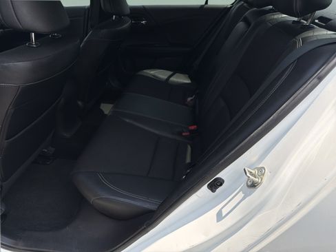 Used 2016 Honda Accord Sport image 21