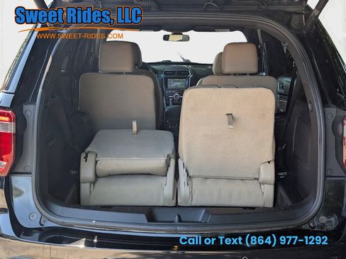 Used 2016 Ford Explorer Limited w/ Equipment Group 301A FWD image 12