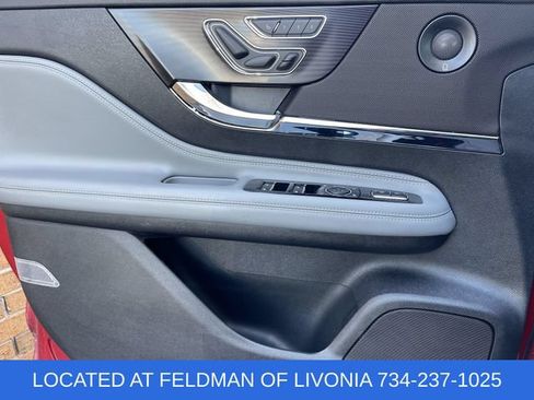 Used 2021 Lincoln Corsair Reserve w/ Equipment Group 201A AWD/4WD image 23