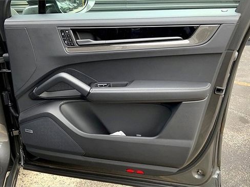 New 2026 Porsche Cayenne GTS image 29