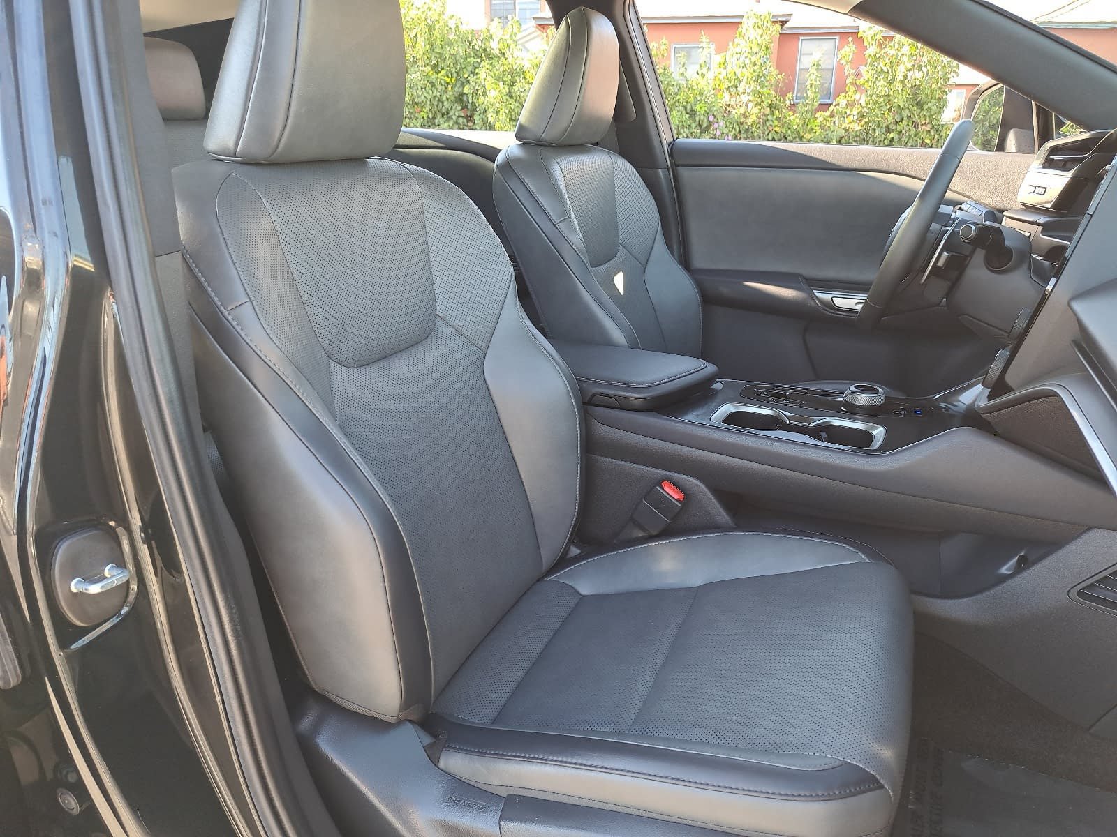 Used 2023 Lexus RZ 450e Premium w/ Technology Package AWD/4WD image 10