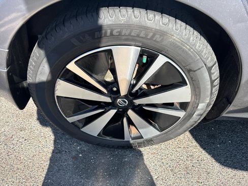 Used 2021 Nissan Altima 2.5 SV FWD image 21