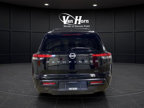 New 2026 Nissan Pathfinder SV image 12