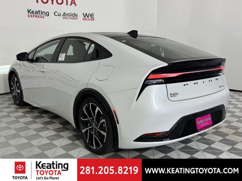 New 2026 Toyota Prius Plug-In Hybrid image 10